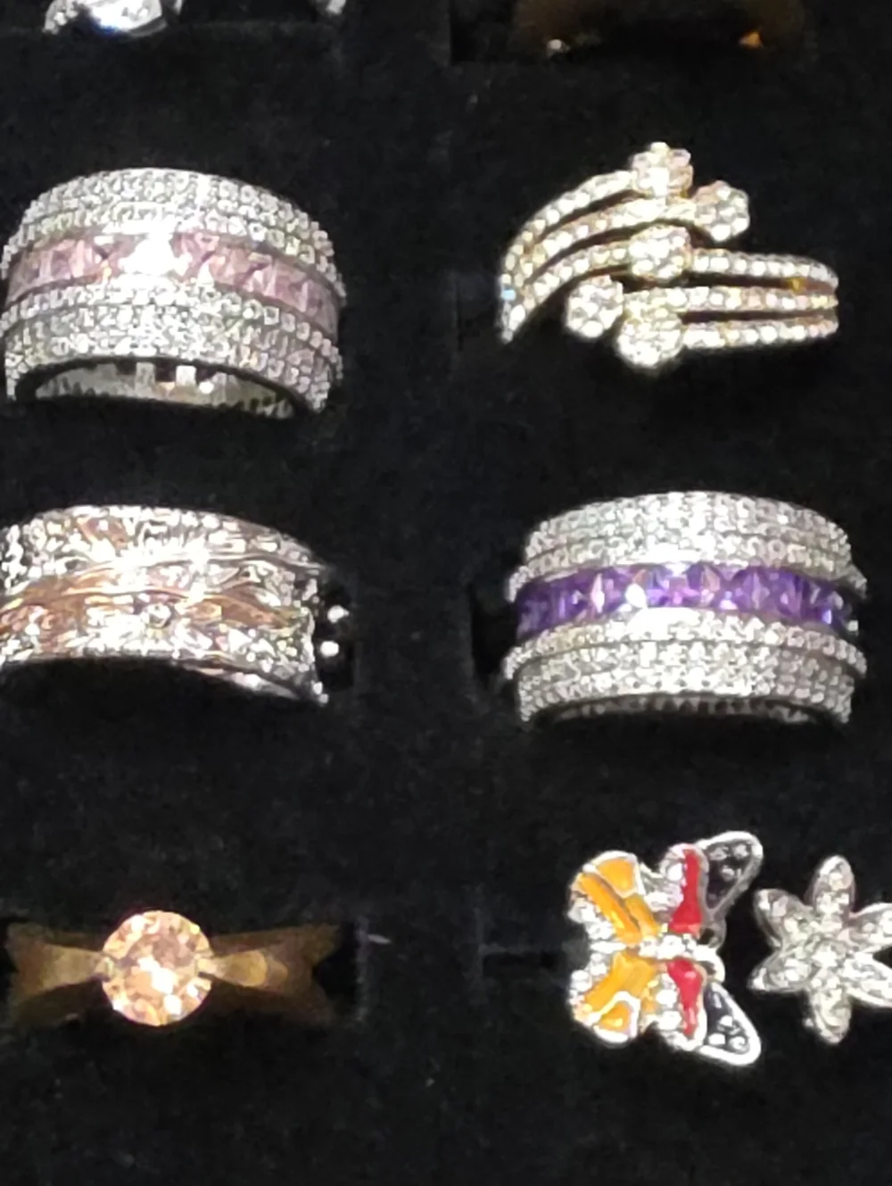 RESELLERS! LOT OF 50 HIGH QUALITY FASHION RINGS ALL IN EXCELLENT CONDITION - Picture 8 of 15